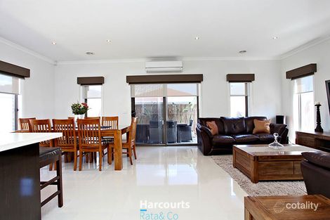 Property photo of 8 Kopi Way Wollert VIC 3750