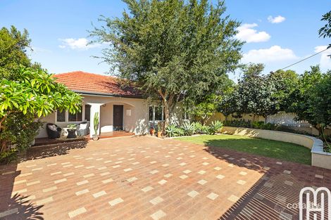 202 Woodside St, Doubleview, WA 6018