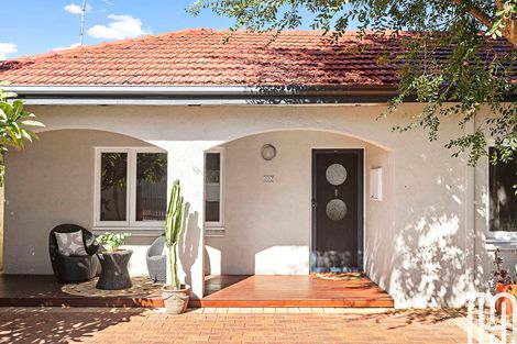 Property photo of 202 Woodside Street Doubleview WA 6018