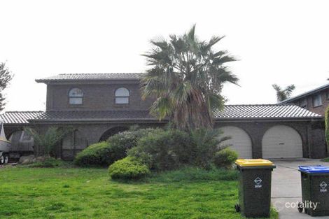 9 Mariners Cres, West Lakes, SA 5021