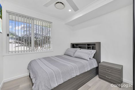 Property photo of 3 Packenham Place Mount Annan NSW 2567