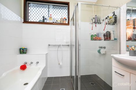 Property photo of 53 Northcott Parade Mount Austin NSW 2650