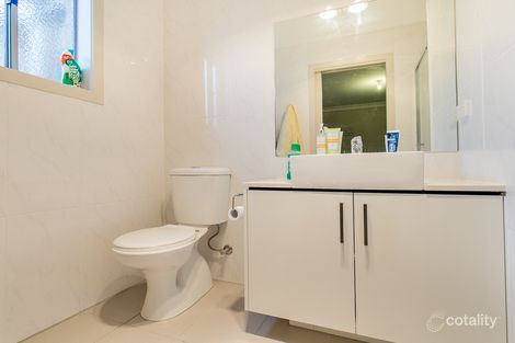 Property photo of 28 Mazel Drive Tarneit VIC 3029