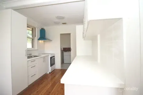 Property photo of 112 Willan Drive Cartwright NSW 2168