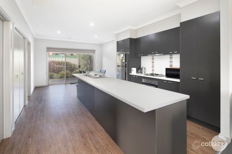 Property photo of 16 Jordy Place Brown Hill VIC 3350