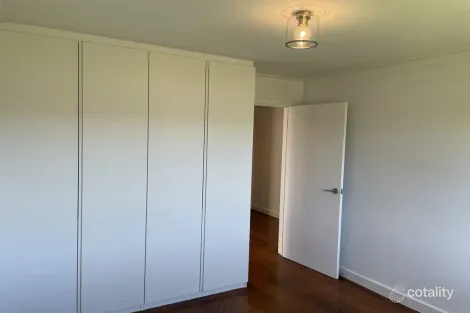 Property photo of 6 Weir Street Sale VIC 3850