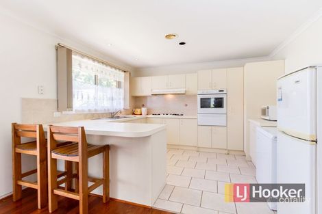 Property photo of 10 Bluegum Way Hampton Park VIC 3976