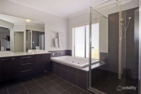 Property photo of 58 Moreillon Boulevarde Bannockburn VIC 3331
