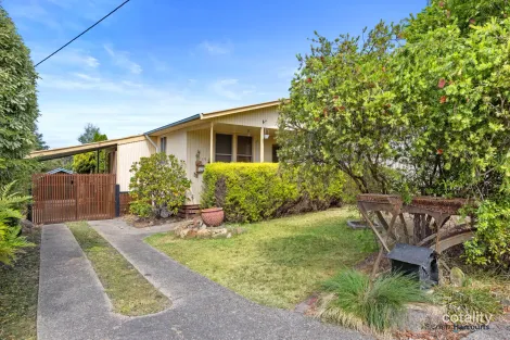 Property photo of 15 Eighth Street Eildon VIC 3713