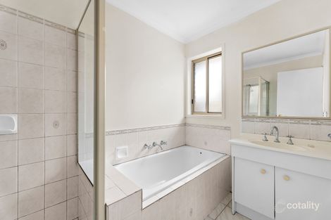 Property photo of 1 Ashton Crescent Hoppers Crossing VIC 3029
