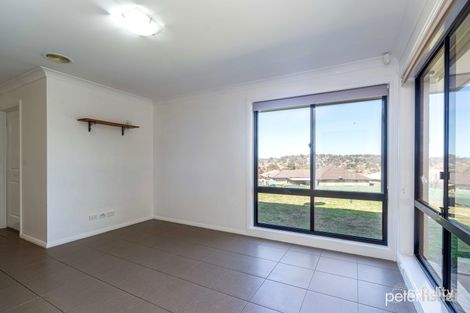Property photo of 11 Quinlan Run Orange NSW 2800