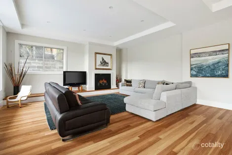 Property photo of 11 Kameruka Road Northbridge NSW 2063