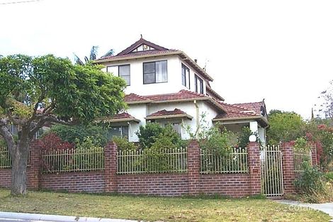 215 Roberts St, Joondanna, WA 6060