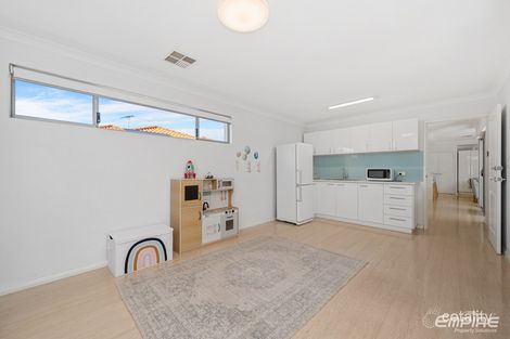 Property photo of 11A Sumich Gardens Coogee WA 6166