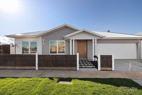 1 Pernonie St, Lucas, VIC 3350