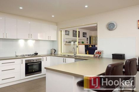 Property photo of 67 Jerilderie Drive Berwick VIC 3806