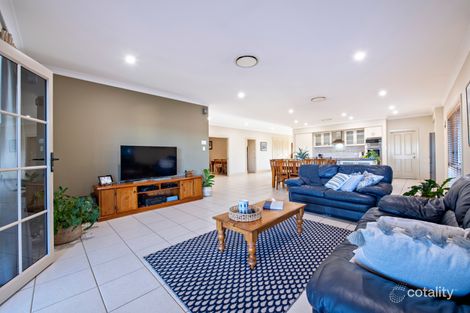 Property photo of 23 Lakeside Circuit Dubbo NSW 2830