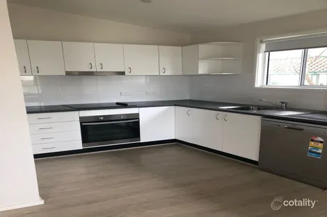 Property photo of 1 Laxton Crescent Belmont North NSW 2280