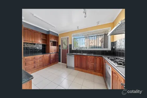 Property photo of 13 Jousting Place Glen Waverley VIC 3150