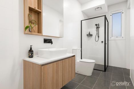 Property photo of 3/70 Russell Crescent Doncaster East VIC 3109