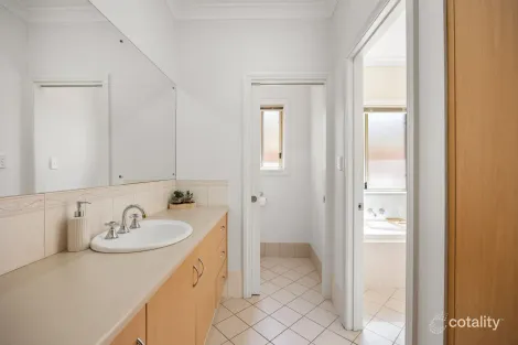 Property photo of 4 Mingbool Avenue St Marys SA 5042