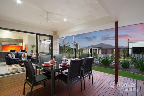 Property photo of 15 Autumnfield Avenue Yarrabilba QLD 4207