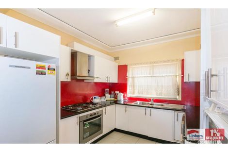 Property photo of 2 Kennett Place Glenfield NSW 2167