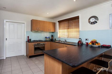 Property photo of 32 Hillsyde Parade Strathmore VIC 3041