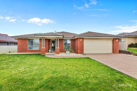 Property photo of 8 Cassia Place Calala NSW 2340