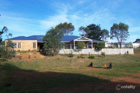 Property photo of 2 Chitalwood Court Nilma VIC 3821