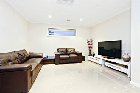 Property photo of 38 Hatchlands Drive Deer Park VIC 3023