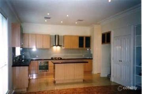 Property photo of 11 Maltravers Road Ivanhoe East VIC 3079