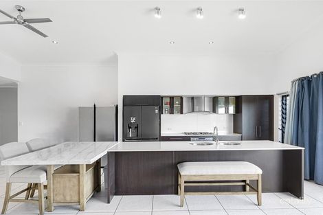 Property photo of 19 The Peak Road Brinsmead QLD 4870