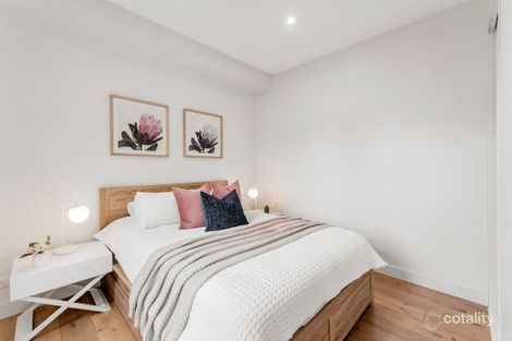 Property photo of 2/4 Eric Court Oakleigh South VIC 3167