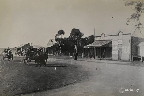 9 Darbon Tce, Crystal Brook, SA 5523