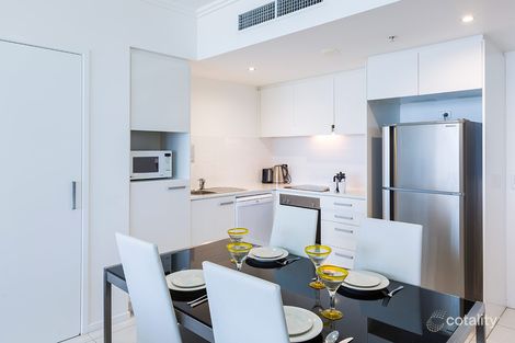 Property photo of 94/25-29 Surf Parade Broadbeach QLD 4218