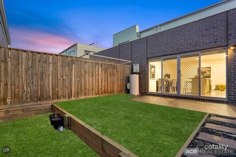 Property photo of 13 Grantham Walk Williams Landing VIC 3027