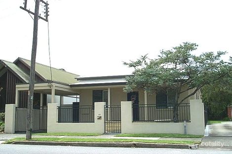 203 Beaumont St, Hamilton South, NSW 2303