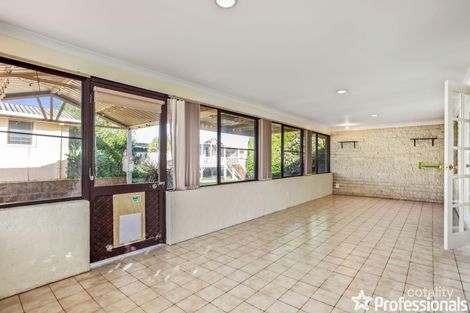 Property photo of 11 Haslemere Drive Mount Nasura WA 6112