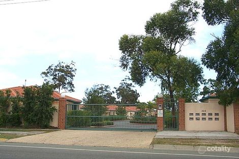 Property photo of 3/222 Central Street Labrador QLD 4215