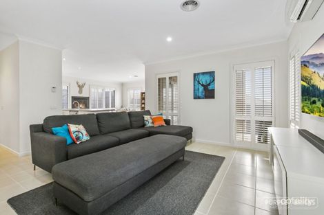 Property photo of 2/35 Lily Way Skye VIC 3977
