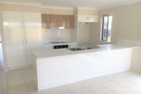 Property photo of 17 Allerton Park Drive Park Ridge QLD 4125