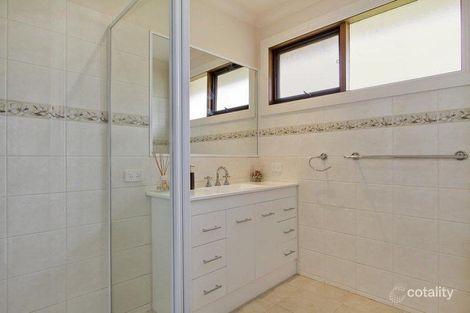 Property photo of 10 Circle Ridge Chirnside Park VIC 3116