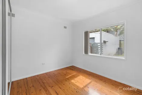 Property photo of 1/19 Booyong Street West Wollongong NSW 2500