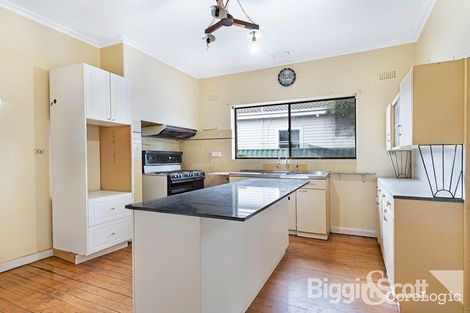 Property photo of 15 Newstead Street Maribyrnong VIC 3032