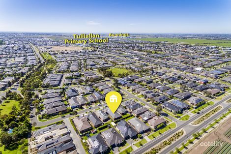Property photo of 5 Gladiolus Circuit Cranbourne North VIC 3977