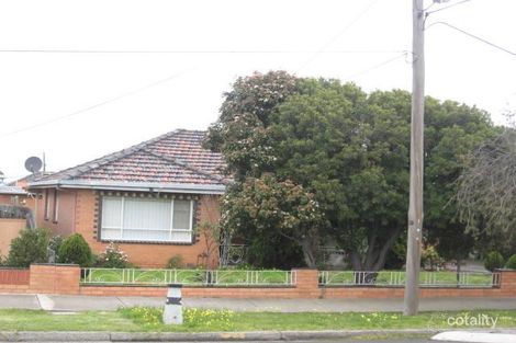 77 HUGHES PDE, RESERVOIR, VIC 3073