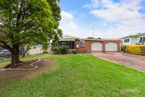 2 Kirklees St, Newtown, QLD 4350
