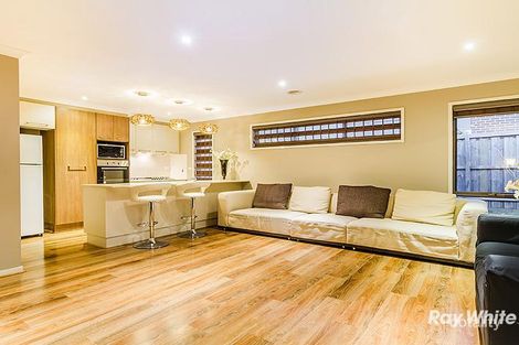 Property photo of 3 Salway Close Cranbourne VIC 3977