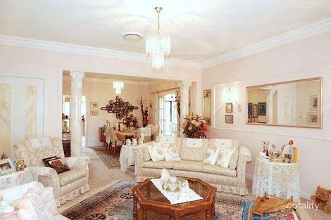 23 Redwood Cres, Melville, WA 6156